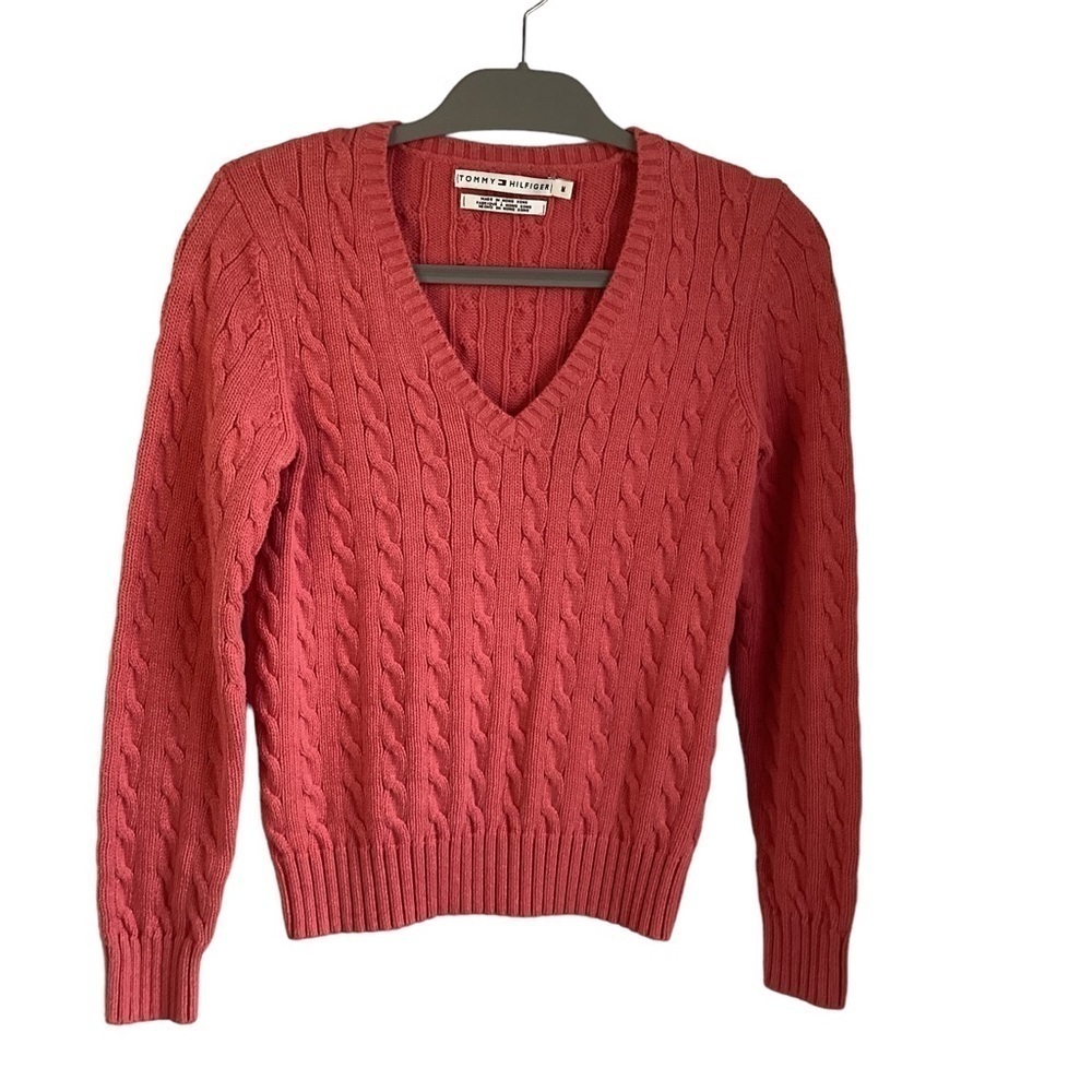 Tommy Hilfiger Women’s V-Neck Coral Cable Knit Sweater.  Size M.